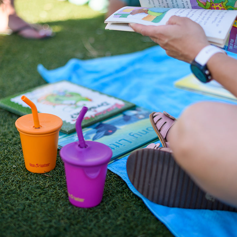 10oz-kid-s-cup-with-straw-lid-g3 10oz_kids_cups_straw_reading_blanket_square.jpg