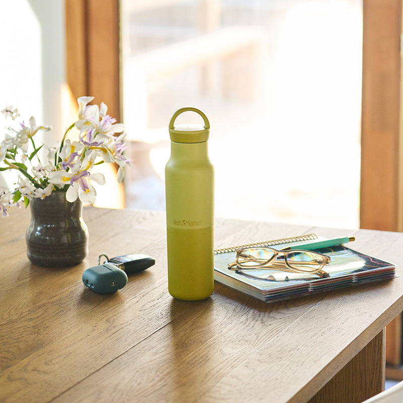 12oz-rise-classic-with-arch-loop-cap-b7 12oz_rise_classic_insulated_acacia_table_square.jpg