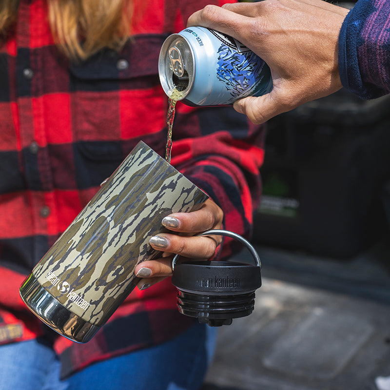 12oz-tkwide-with-cafe-cap-mossy-oak-h4 12oz_tumbler_mossyoak_bottomlands_beer_pour_square.jpg