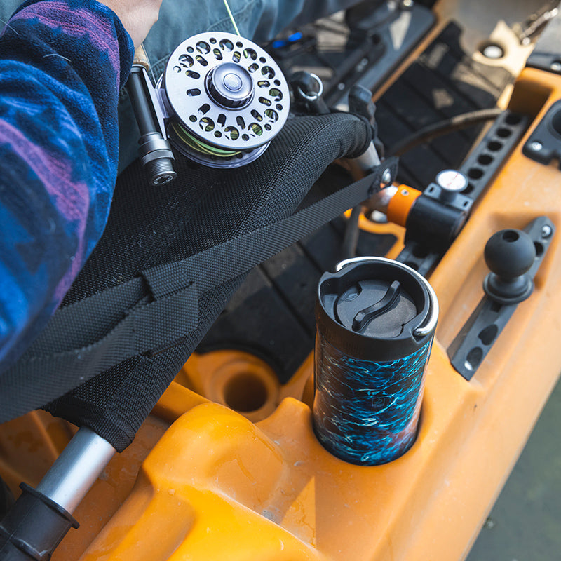 20oz-tkwide-with-cafe-cap-mossy-oak-v8 16oz_tumbler_mossyoak_bass_cafe_kayak_top_square.jpg