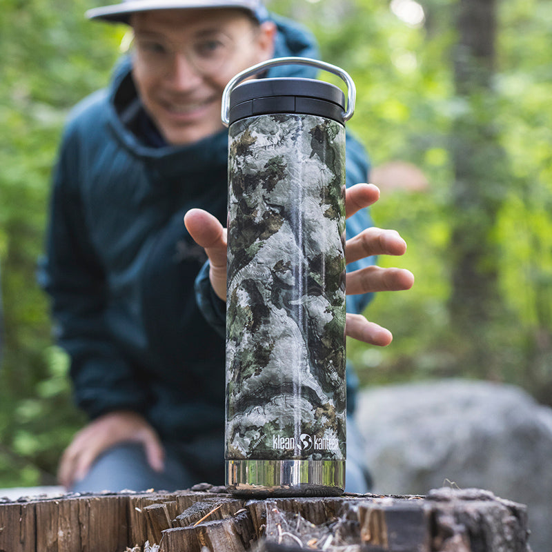 20oz-tkwide-with-twist-cap-mossy-oak-w8 20oz_bottle_twist_mossyoak_terragila_closeup_square.jpg