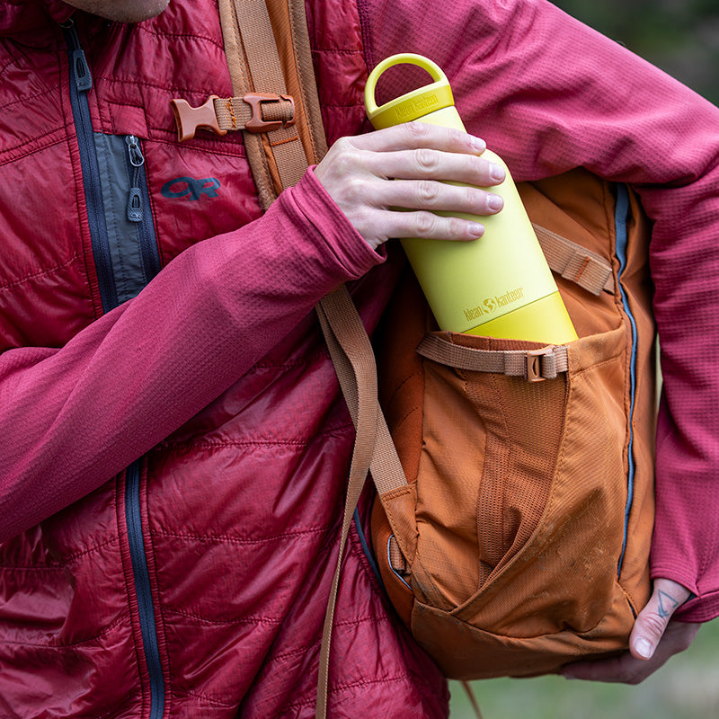20oz-rise-classic-with-arch-loop-cap-d4 20oz_rise_classic_insulated_bottle_acacia_backpack_square.jpg