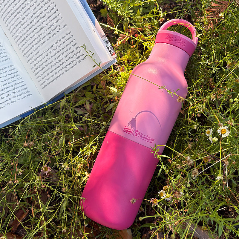 20oz-rise-classic-with-arch-loop-cap-d4 20oz_rise_classic_insulated_bottle_cashmere_rose_grass_book_square.jpg