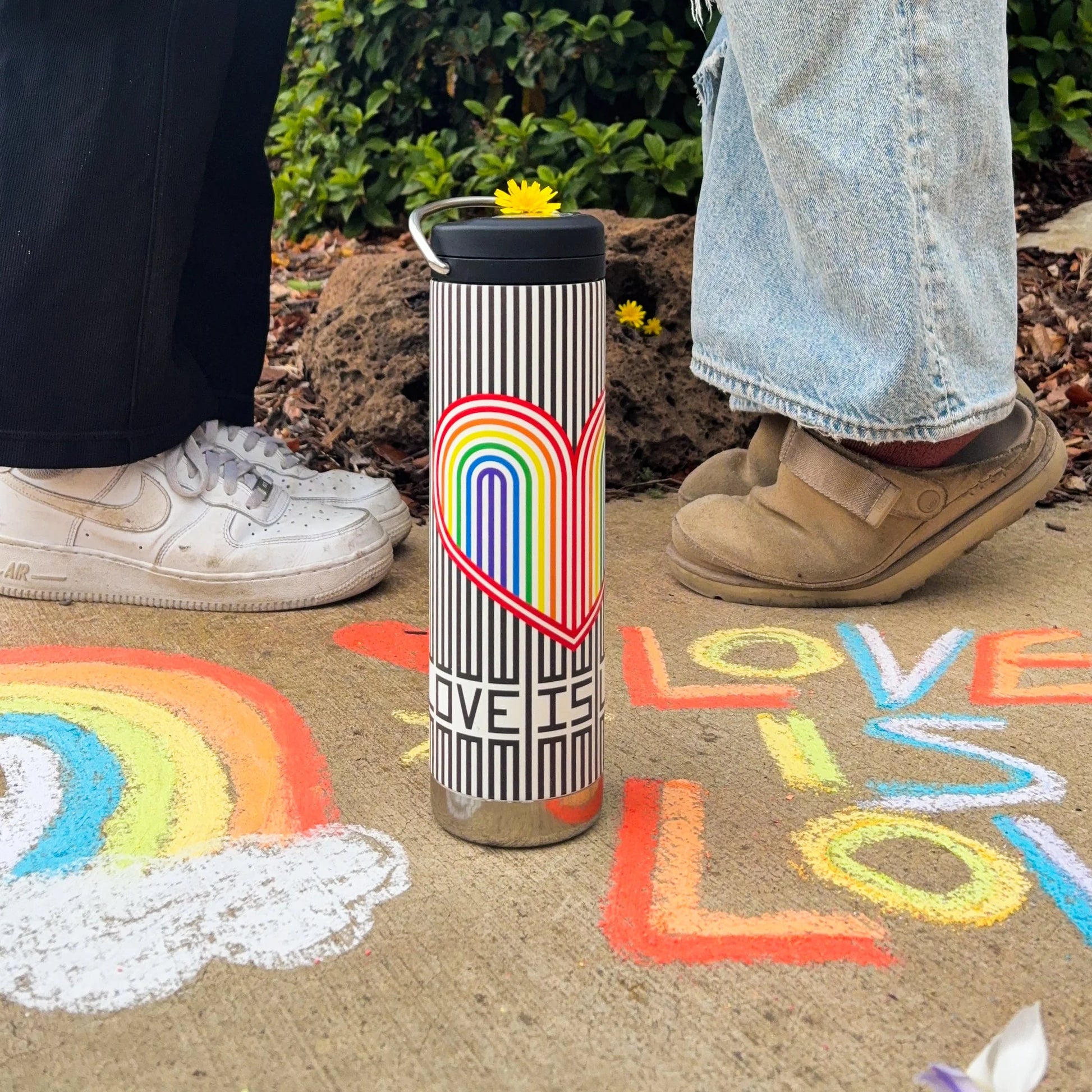 20oz-tkwide-with-twist-cap-pride-stripes-v8 Pride-2.webp