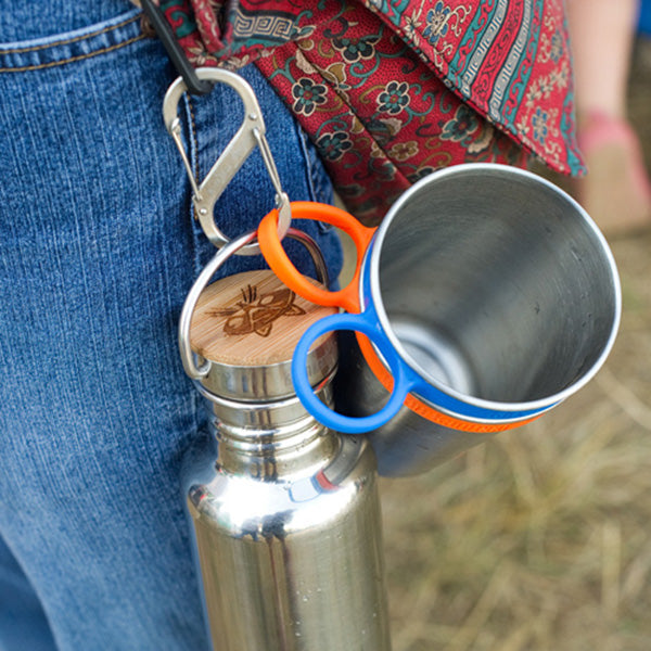 steel-s-biner-3-d3 carabiner_steel_clip_bottle_lifestyle_f9a2dad1-cd06-4894-b3ff-13476b2b5a87.jpg