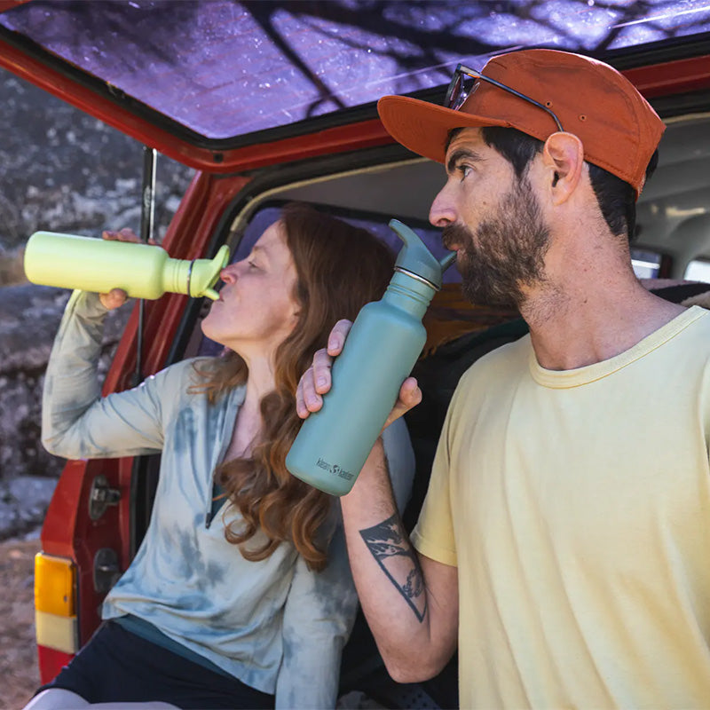 27oz-classic-with-flip-seal-sport-cap-h8 classic_27oz_flip_seal_couple_tailgate_tip-sip_square.jpg