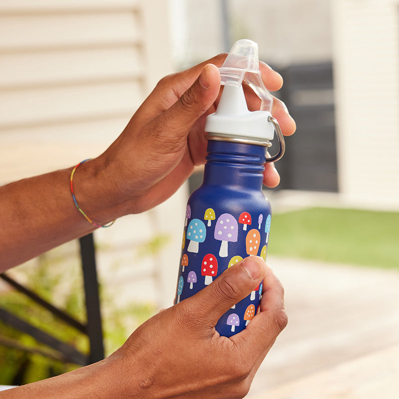 12oz-kid-s-classic-sippy-g9 kid_sippy_12oz_closeup_dustcover_square.jpg