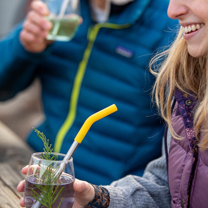 straw-4-pack-l0 recycled_steel_straw_drink_smile_lifestyle.jpg