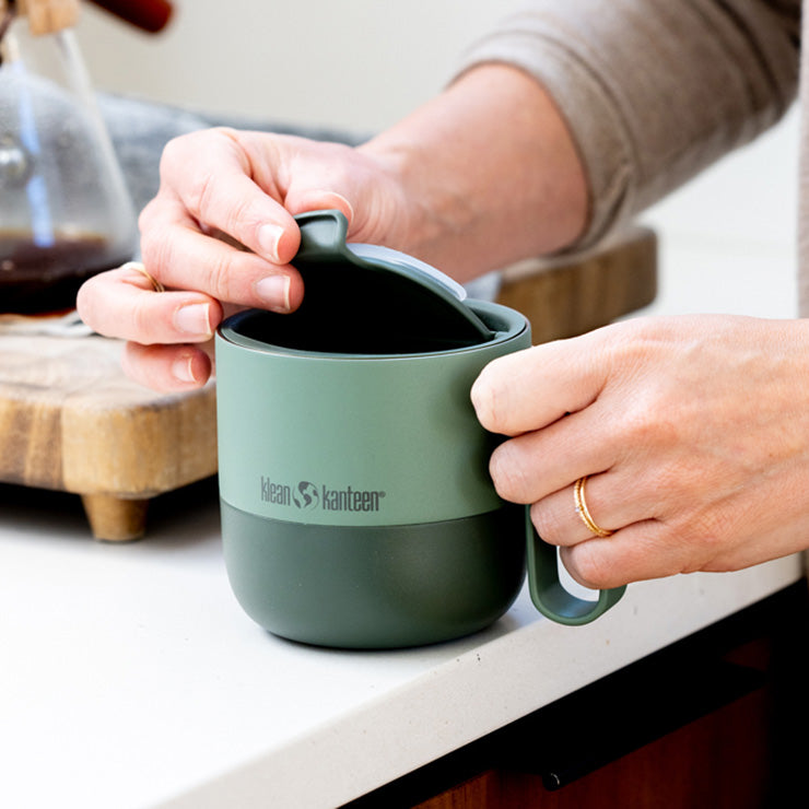 flip-lid-e8 rise_flip_lid_large_coffee_mug.jpg
