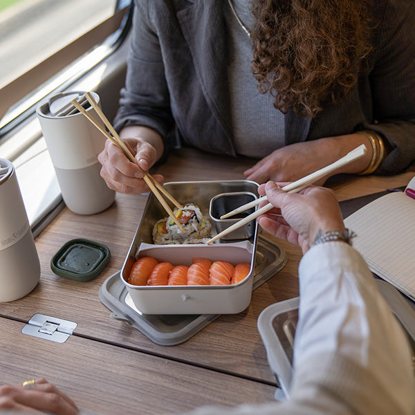 55oz-rise-food-box-big-meal-c7 rise_food_lunch_box_big_meal_tofu_sushi_share_square.jpg