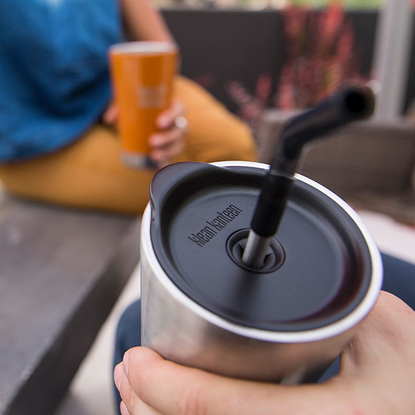 tumbler-straw-lid-with-straw-c4 steel_Straw-Shot_lifestyle_59367159-bd87-4b2d-88ba-76af85af65de.jpg