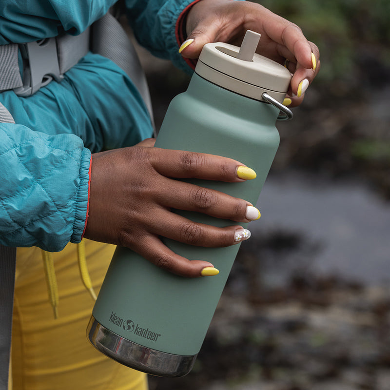 32oz-tkwide-made-to-do-more-bundle-p1 tkwide_32oz_insulated_bottle_twist_closeup_seapsray_hand_square.jpg